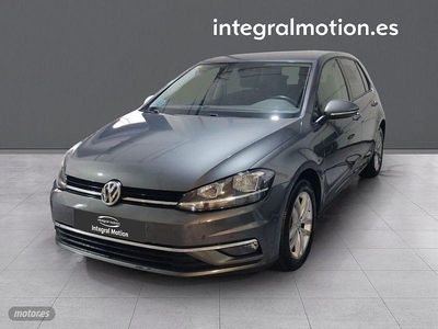 Usado VW Golf VII Advance 149 CV (109 kW) 2018 Gris Berlina