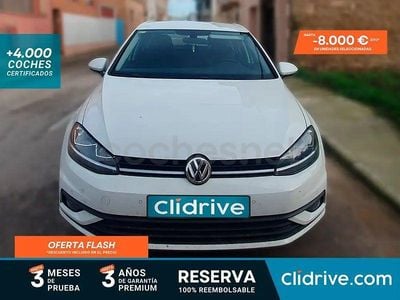Usado VW Golf Sportsvan Advance 115 CV (84 kW) 2018 Blanco Monovolumen