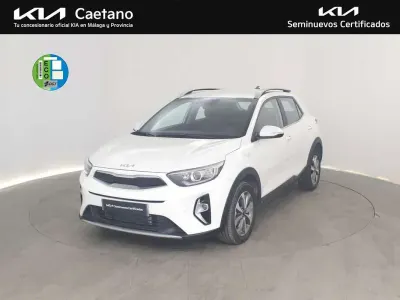 Usado Kia Stonic 101 CV (74 kW) 2025 Blanco SUV