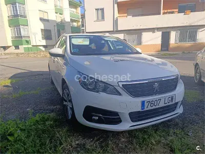 Begagnad Peugeot 308 SW Style 130 HK (95 kW) 2020 Vit Kombi