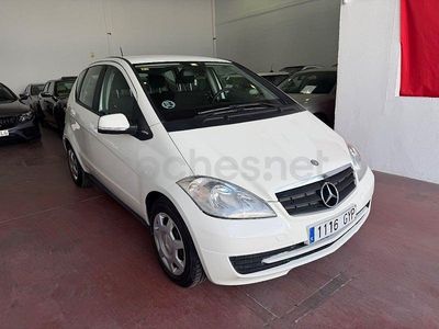 Usado Mercedes A160 82 CV (60 kW) 2010 Blanco Monovolumen
