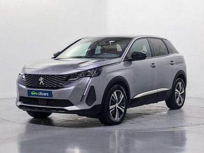 Usado Peugeot 3008 Allure 150 CV (110 kW) 2024 Plateado SUV