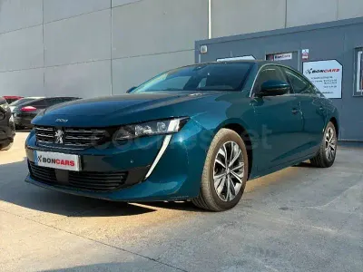 Usado Peugeot 508 Active 130 CV (95 kW) 2020 Azul Berlina
