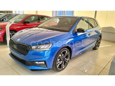 Azul Nuevo 2025 Skoda Fabia Monte Carlo Utilitario | 26.490 € (Un poco caro)