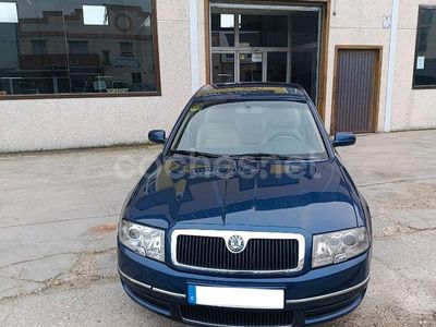 Azul Usado 2007 Skoda Superb Elegance Berlina | 4999 €