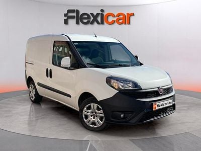 Usado Fiat Doblò 95 CV (69 kW) 2020 Blanco