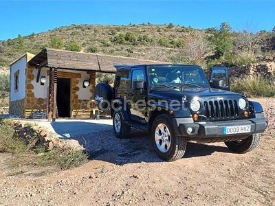 Usado Jeep Wrangler Sahara 200 CV (147 kW) 2014 Negro SUV