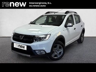Käytetty Dacia Sandero Stepway Ambiance 90 HP (66 kW) 2017 Valkoinen Sedan