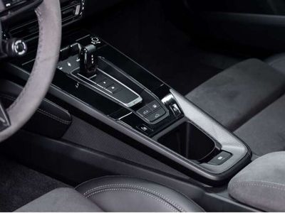 Porsche 911 Carrera GTS