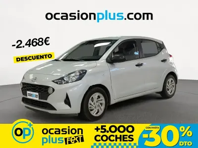 Usado Hyundai i10 67 CV (49 kW) 2022 Gris / plata Utilitario