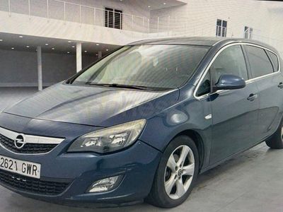 Usado Opel Astra Cosmo 110 CV (80 kW) 2010 Azul Berlina