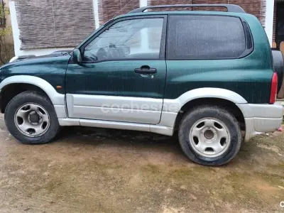 Usado Suzuki Grand Vitara 110 CV (80 kW) 2004 Verde SUV