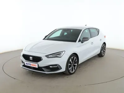 Usado Seat Leon FR 150 CV (110 kW) 2021 Blanco Berlina