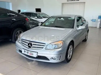 Usado Mercedes CLC220 150 CV (110 kW) 2009 Gris / plata Coupe