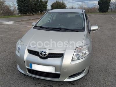 Używany Toyota Auris Sol 126 KM (92 kW) 2007 Szary Hatchback