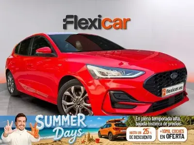 Usado Ford Focus ST-Line 125 CV (91 kW) 2022 Rojo Berlina