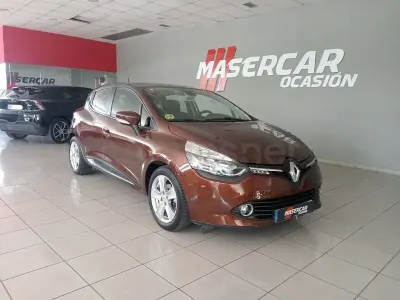 Usado Renault Clio IV Dynamique 90 CV (66 kW) 2015 Marrón Berlina