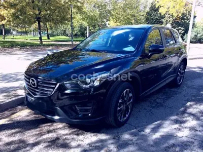 Usado Mazda CX-5 Luxury 150 CV (110 kW) 2016 Negro SUV