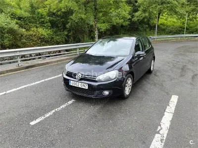 Usado VW Golf VI 105 CV (77 kW) 2009 Negro Utilitario