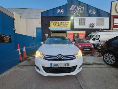 Usado Citroën C4 Live 99 CV (72 kW) 2016 Blanco Berlina