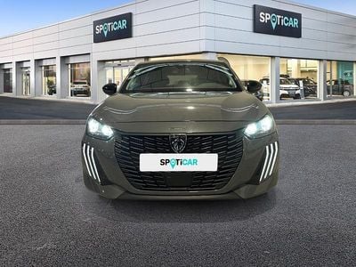 Usado Peugeot 208 Allure 101 CV (74 kW) 2025 Gris Utilitario