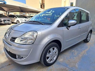 Usado Renault Modus Dynamique 85 CV (62 kW) 2008 Gris / plata Monovolumen
