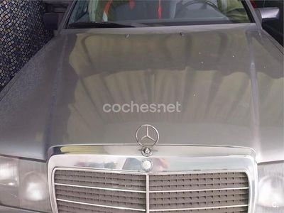 Gris / plata Usado 1988 Mercedes 200 Berlina | 11.900 €