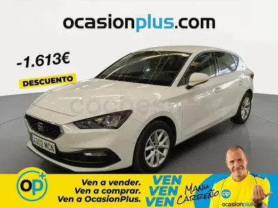 Usado Seat Leon Style 110 CV (80 kW) 2022 Blanco Berlina