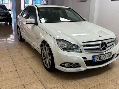 Usado Mercedes C200 Elegance 136 CV (100 kW) 2011 Blanco Berlina