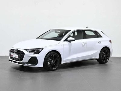 Blanco Usado 2025 Audi A3 Sportback Comfort Utilitario | 37.900 €