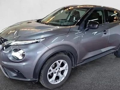 Usado Nissan Juke Acenta 114 CV (83 kW) 2021 Skline grey (metalizado) SUV