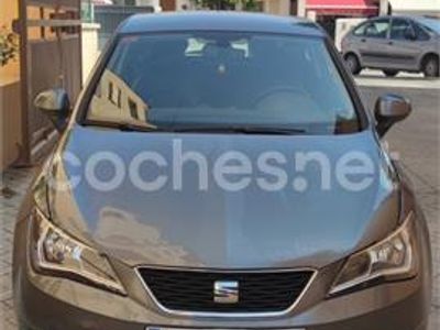 Usado Seat Ibiza SC CONNECT 90 CV (66 kW) 2016 Gris / plata Utilitario
