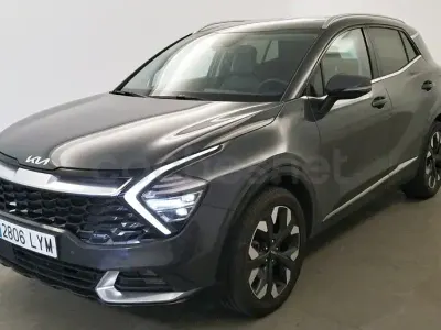 Usado Kia Sportage 265 CV (194 kW) 2022 Gris / plata SUV