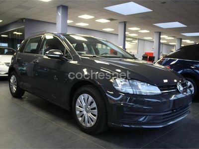 Usado VW Golf VII Advance 110 CV (80 kW) 2018 Negro Berlina