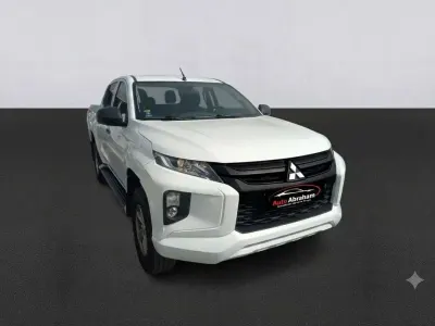 Usado Mitsubishi L200 150 CV (110 kW) 2022 Blanco Pickup/Camioneta