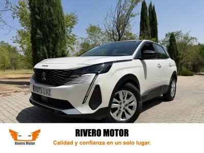 Usado Peugeot 3008 Active 130 CV (95 kW) 2022 Blanco SUV