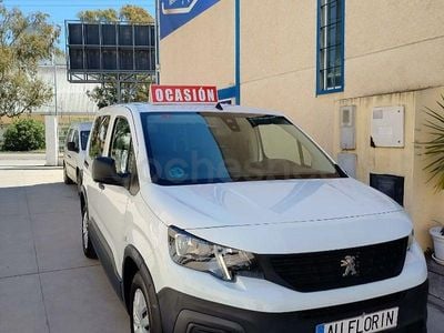 Usado Peugeot Rifter Active 100 CV (73 kW) 2021 Blanco Monovolumen