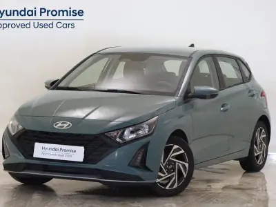 Usado Hyundai i20 101 CV (74 kW) 2025 Verde Utilitario