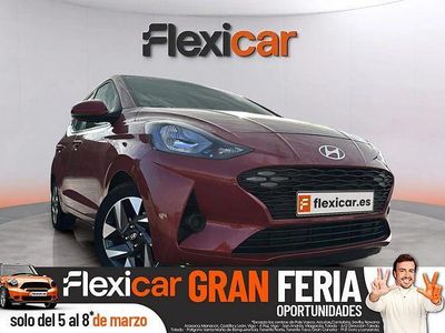 Usado Hyundai i10 67 CV (49 kW) 2023 Rojo Utilitario