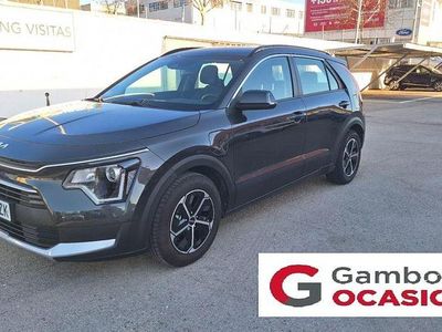 Usado Kia Niro 141 CV (103 kW) 2022 Gris SUV