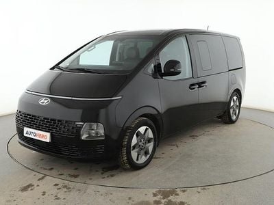 Negro Usado 2023 Hyundai Staria Style Monovolumen | 38.699 € (Precio justo)