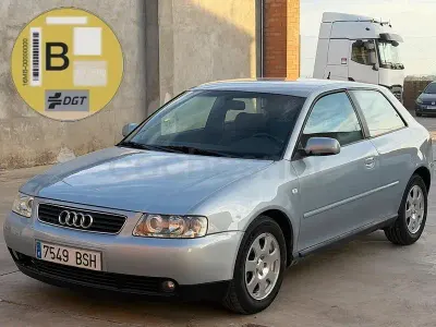 Usado Audi A3 Ambiente 125 CV (91 kW) 2002 Azul Utilitario