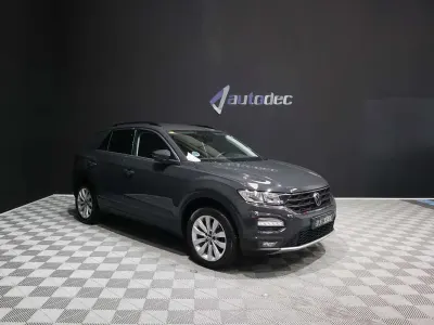Usado VW T-Roc Advance 116 CV (85 kW) 2020 Gris SUV