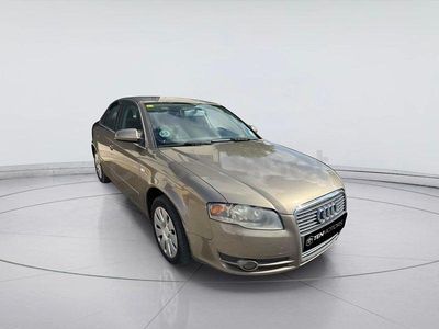 Usado Audi A4 Ambiente 115 CV (84 kW) 2007 Gris / plata Berlina