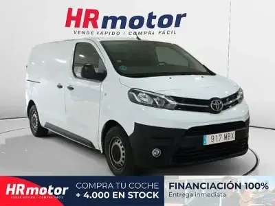 Käytetty Toyota Proace 102 HP (75 kW) 2022 Valkoinen Tila-auto