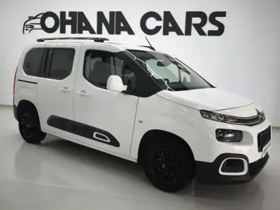Usado Citroën Berlingo Feel 102 CV (75 kW) 2021 Blanco Monovolumen