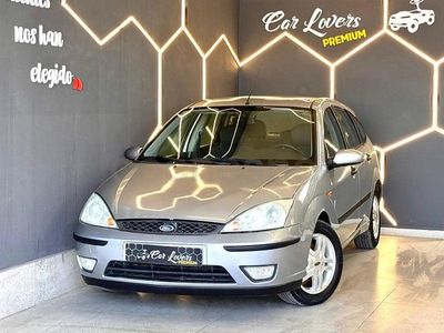 Usado Ford Focus Ambiente 90 CV (66 kW) 2004 Beige Berlina