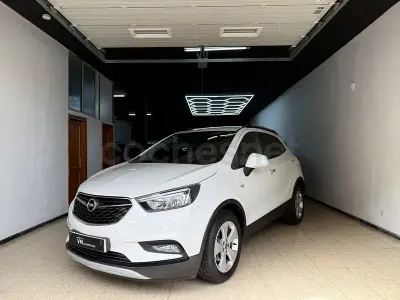 Usado Opel Mokka X Selective 140 CV (102 kW) 2017 Blanco SUV