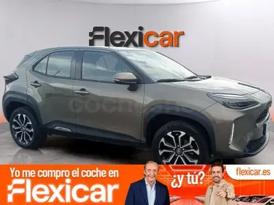 Usado Toyota Yaris Cross Active 116 CV (85 kW) 2023 Marrón SUV