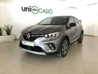 Usado Renault Captur Zen 131 CV (96 kW) 2020 Gris SUV